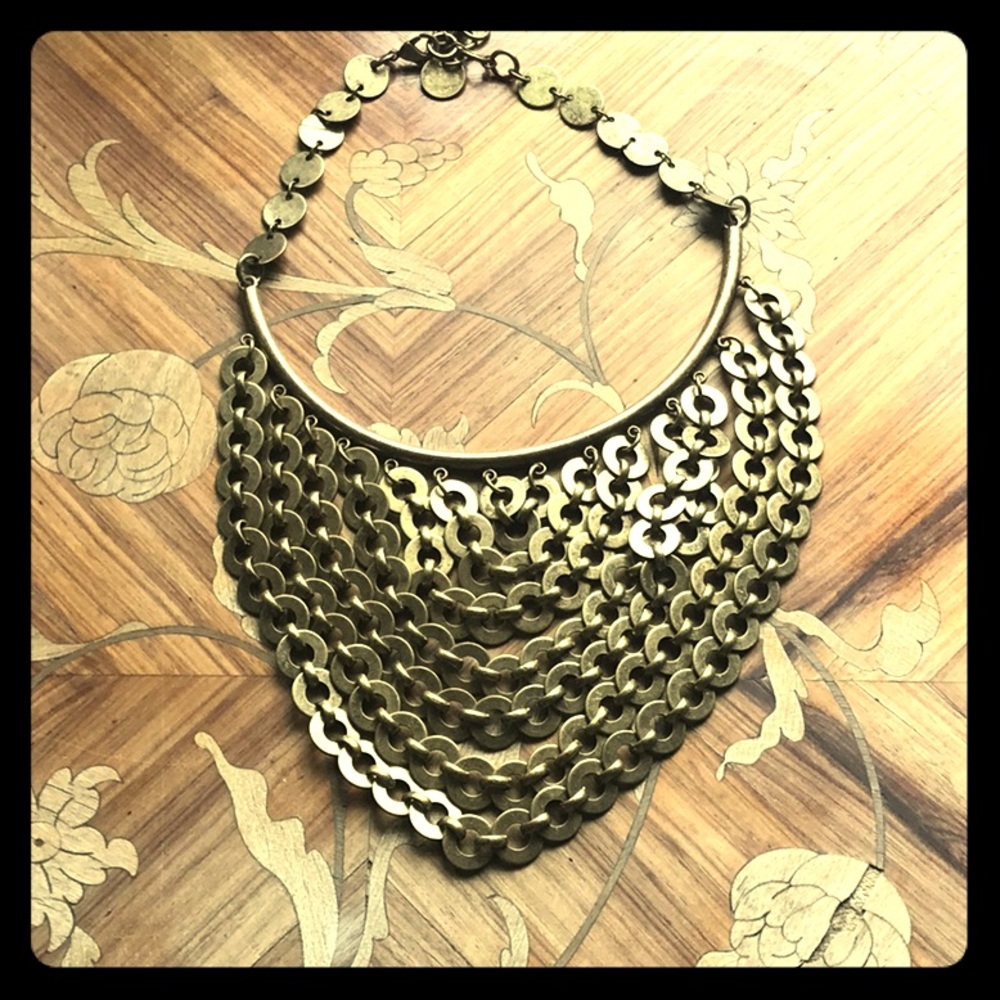Statement necklace